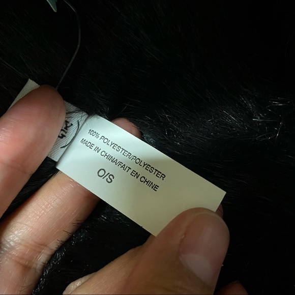 *New*Black Faux Fur Neck Warmer Scarf Women’s OS - Picture 3 of 4